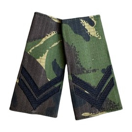 KATONA, FÖLDTÖRI ERŐ - III. OSZTÁLYÚ KAPORÁL, ERDŐS MOZAIK - ROMÁN HADSEREG TÖBBTÉTELI TERMÉK - JÓ ÁLLAPOTBAN