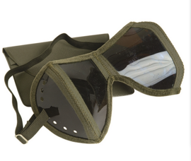 GENUINE GERMAN FOLDING GOGGLES WITH POUCH