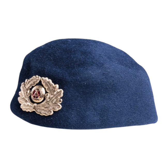 NŐI SAPKA - KATONAI FELESLEG KELETNÉMET HADSEREG NVA - HASZNÁLT