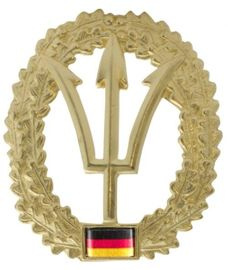 JELVÉNY GENUINE GERMAN NAVY METAL BERET BADGE ´KSM´