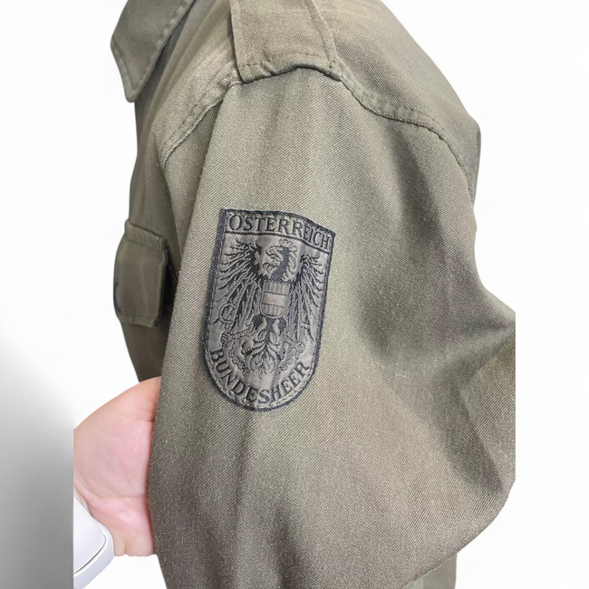 Eredeti ing - Osztrák hadsereg katonai felesleg - OD zöld - Használt
